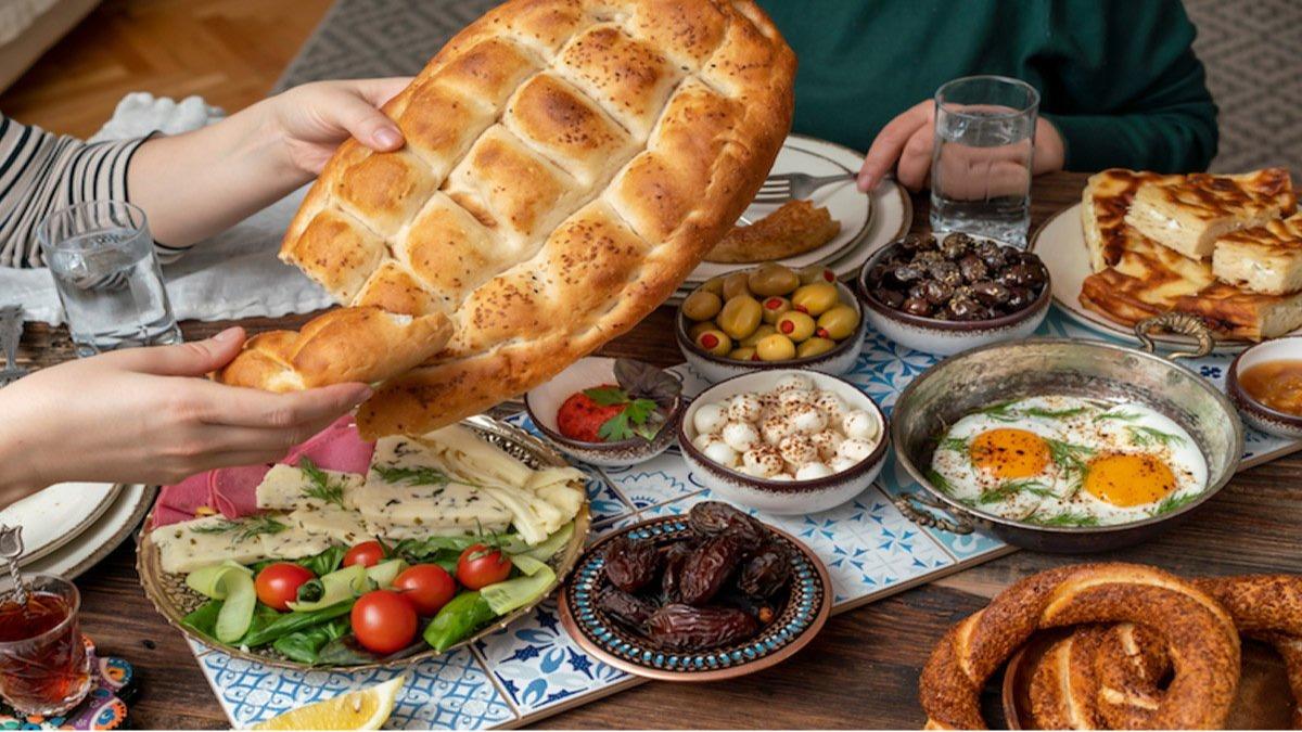 Uzmanlar, iftar ve sahurda dengeli ve yeterli beslenme konusunda uyard