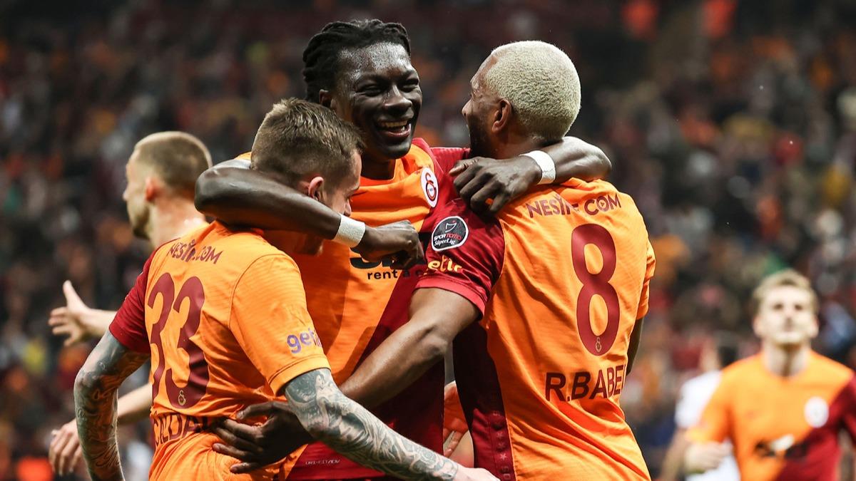 Ma sonucu: Galatasaray 2-0 Fatih Karagmrk
