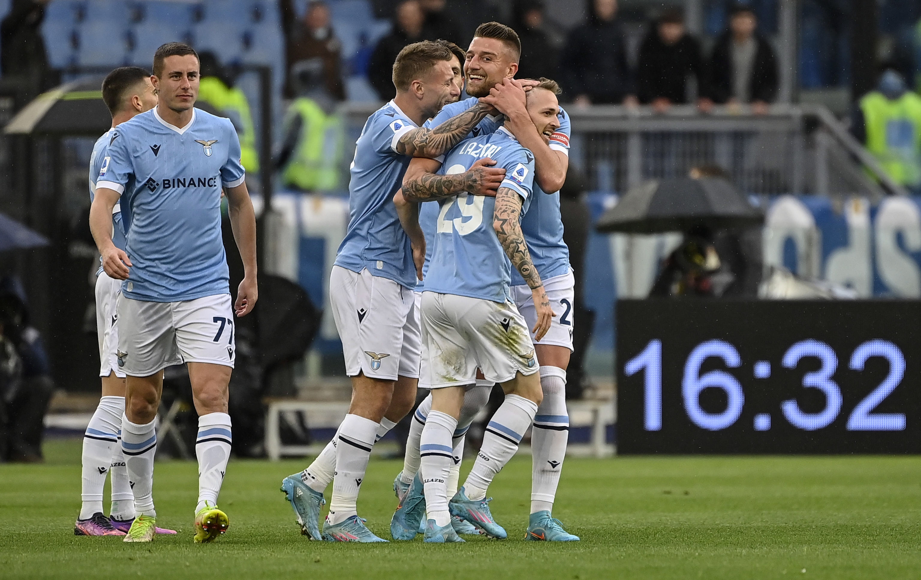 Lazio, evinde Sassuolo'yu 2 golle y�kt�