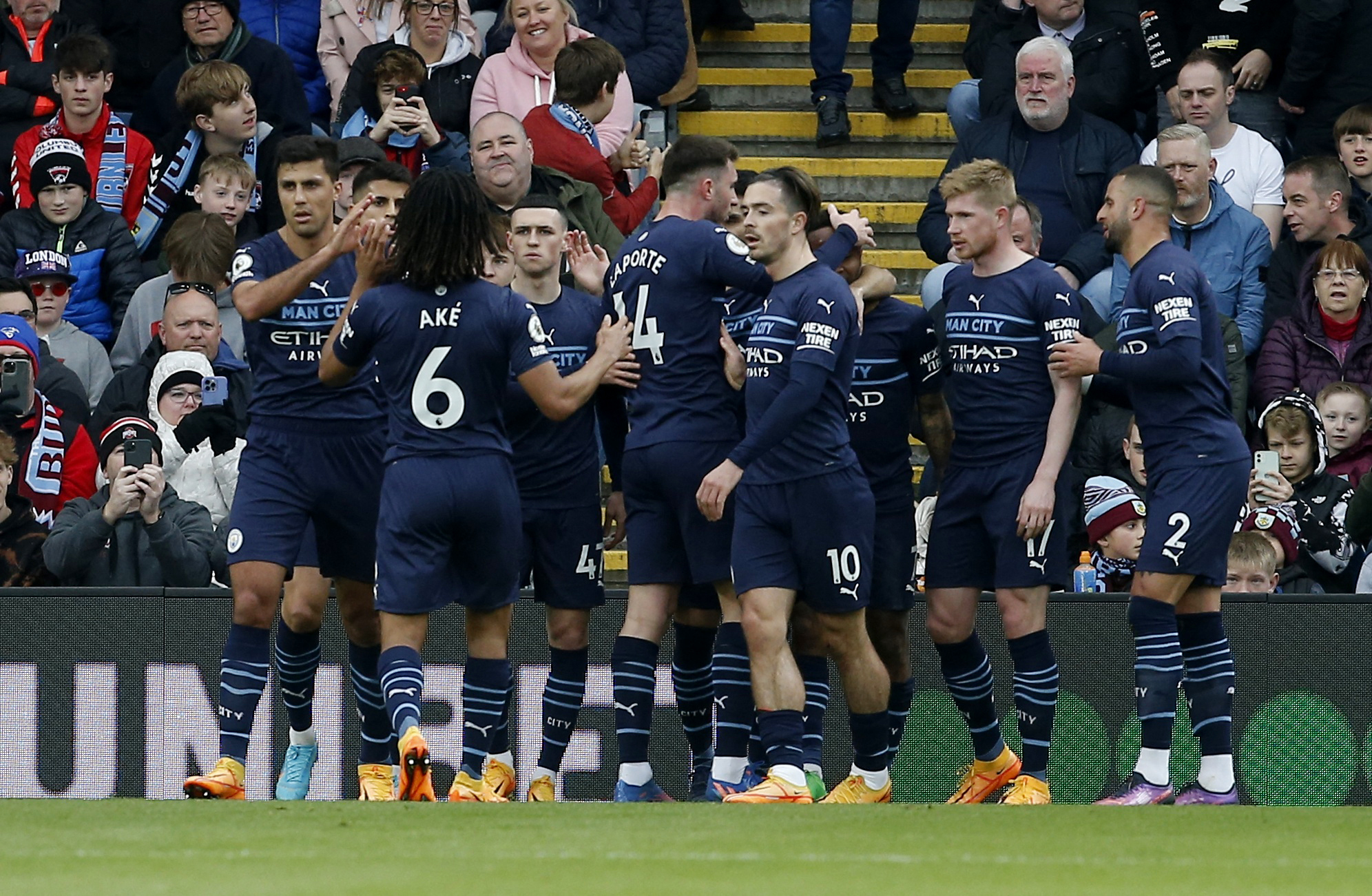 Manchester City, Burnley deplasmannda 2 golle kazand