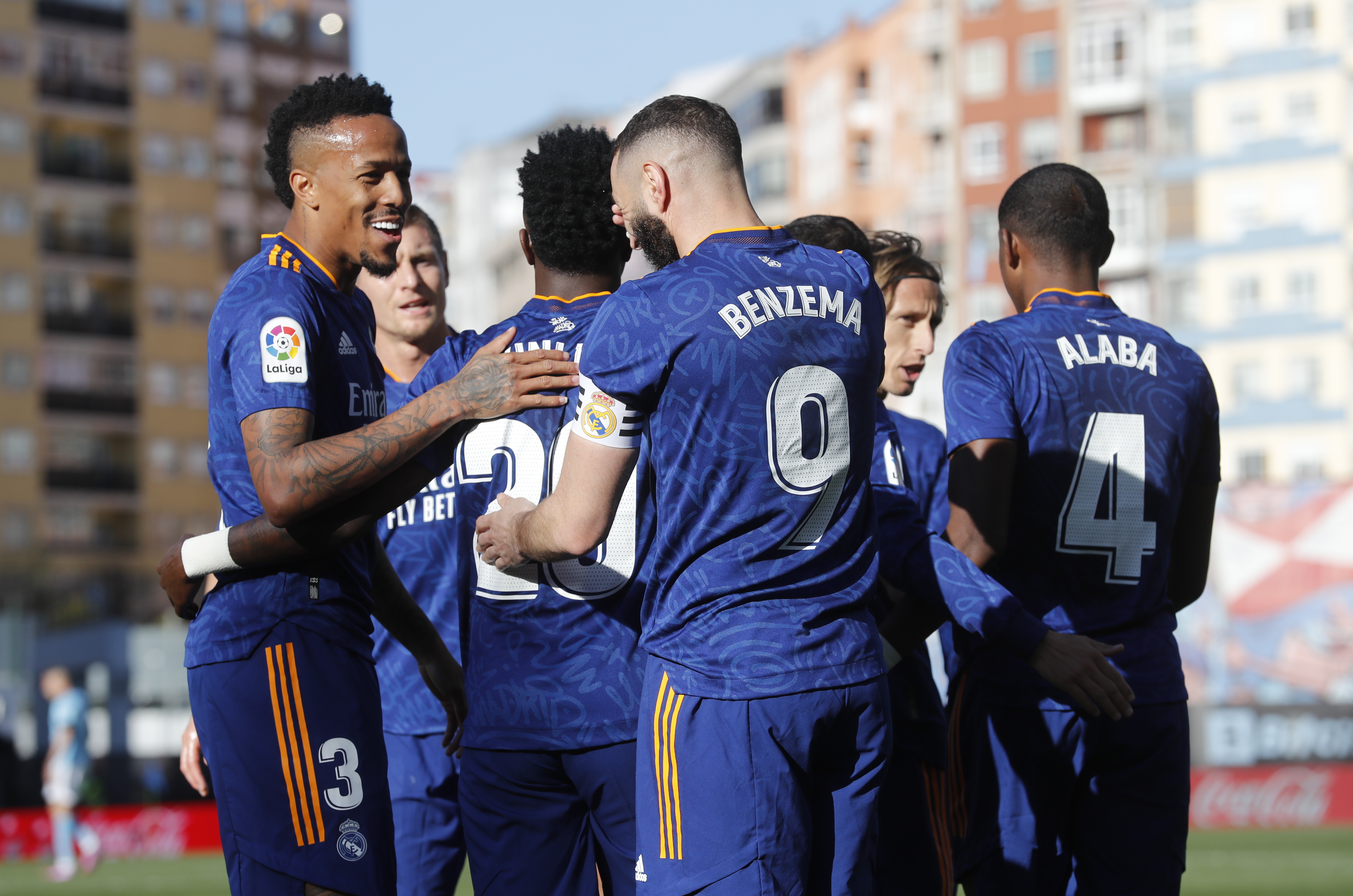 Real Madrid deplasmanda 2 golle kazand�