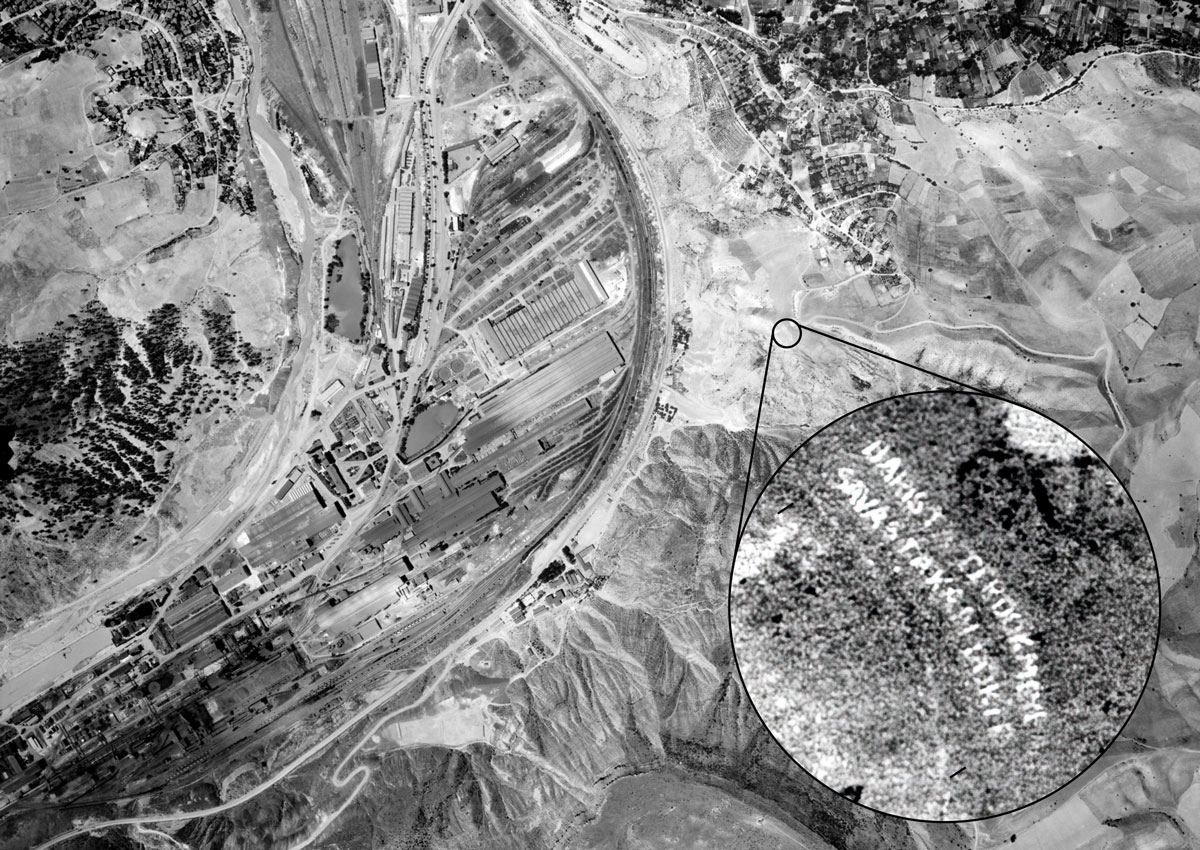 46 y�l �nce u�aktan �ekilen foto�raf kaybolan mesaj� ortaya ��kartt�