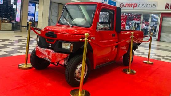 Tanzanya'nın ilk yerli elektrikli aracı tanıtıldı