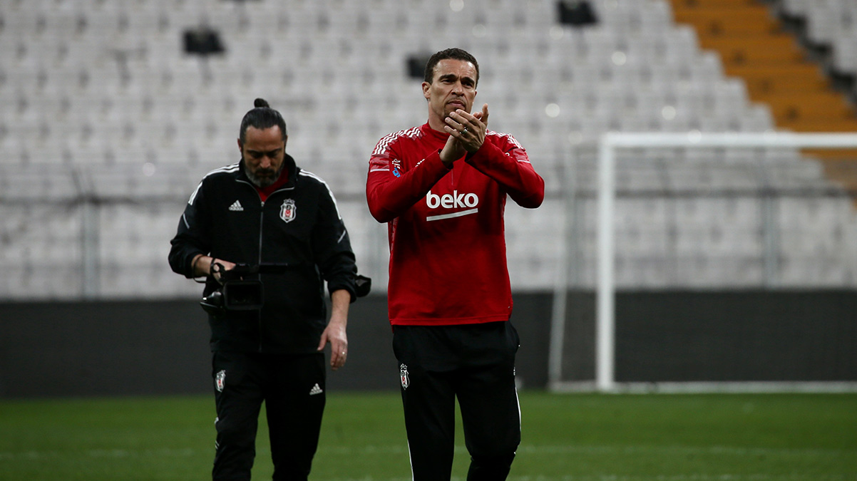 Burak Y�lmaz ve Halil'e ret!