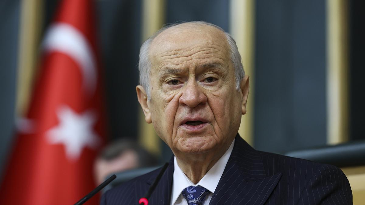 Bah�eli'den T�rke�'in vefat�n�n 25. y�l� dolay�s�yla mesaj
