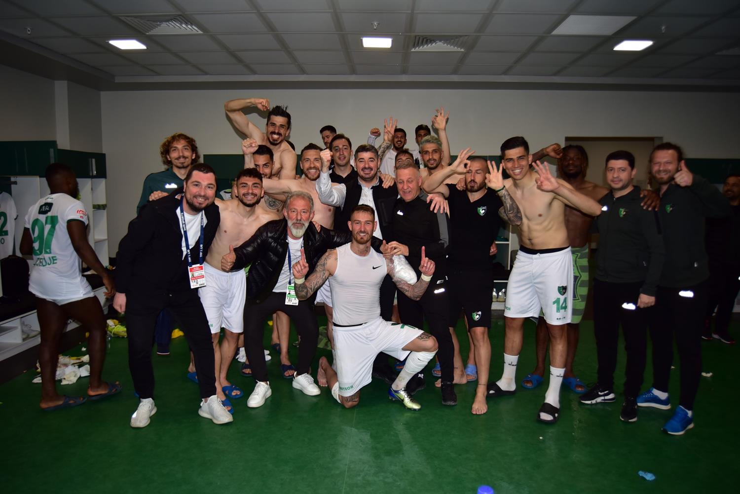 Denizlispor Mesut Bakkal'la ��k��a ge�ti