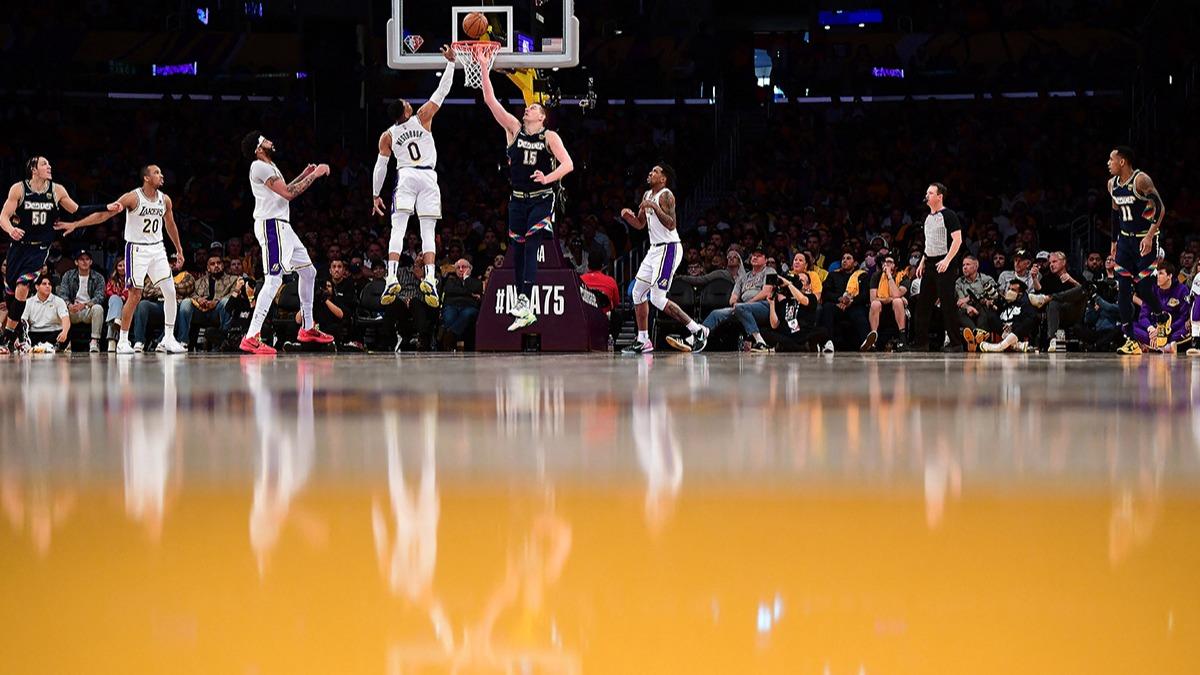 Los Angeles Lakers'a bir darbe de Denver Nuggets'tan