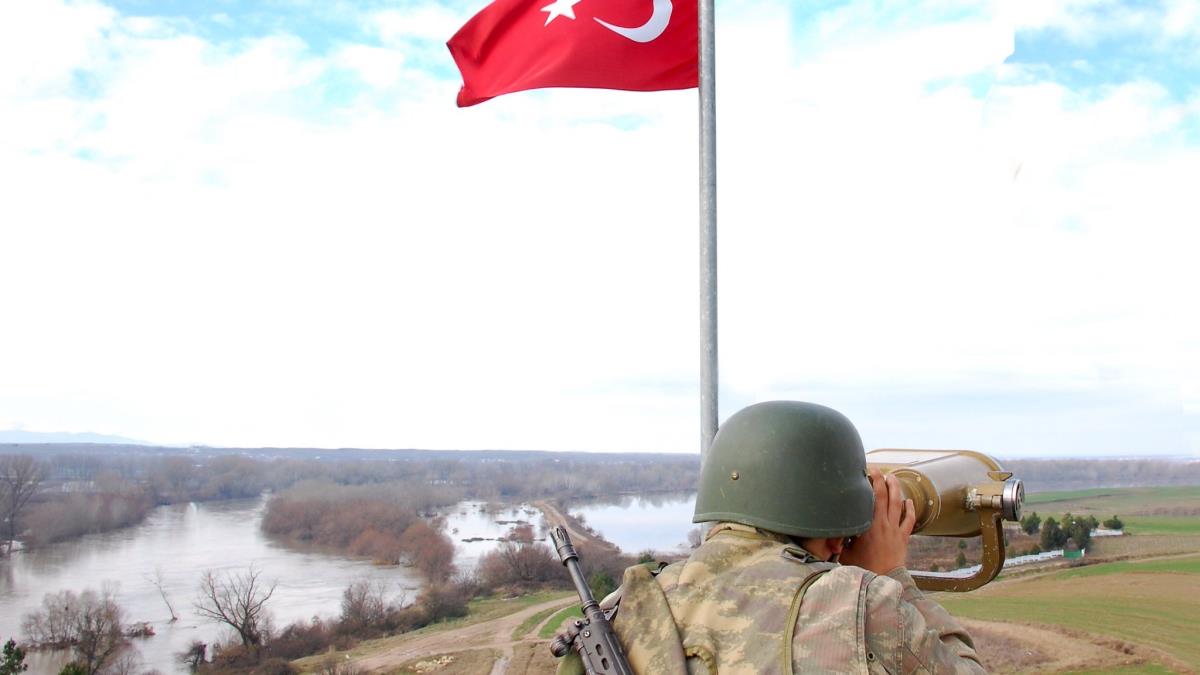 Terr rgt PKK phelileri Yunanistan'a kaarken yakaland