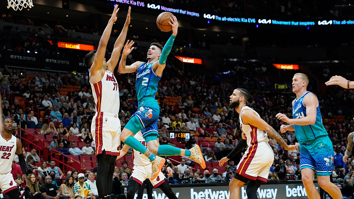 Miami Heat, Charlotte Hornets'a fark att�