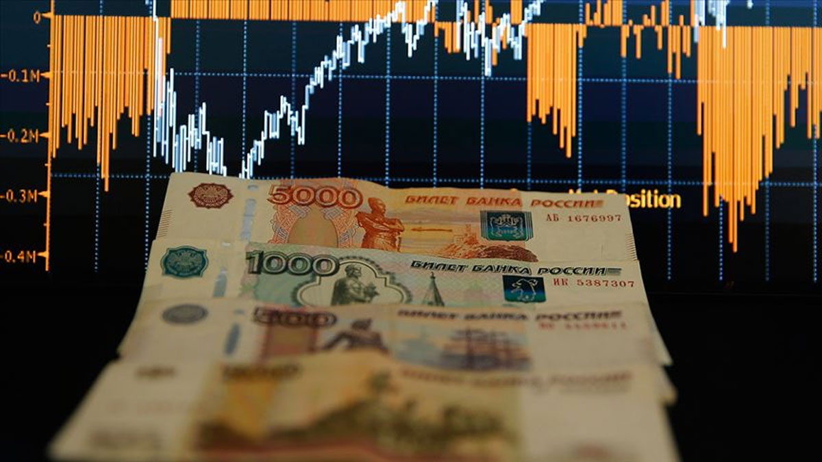 Ruble dolar kar��s�nda y�kseli�e ge�ti