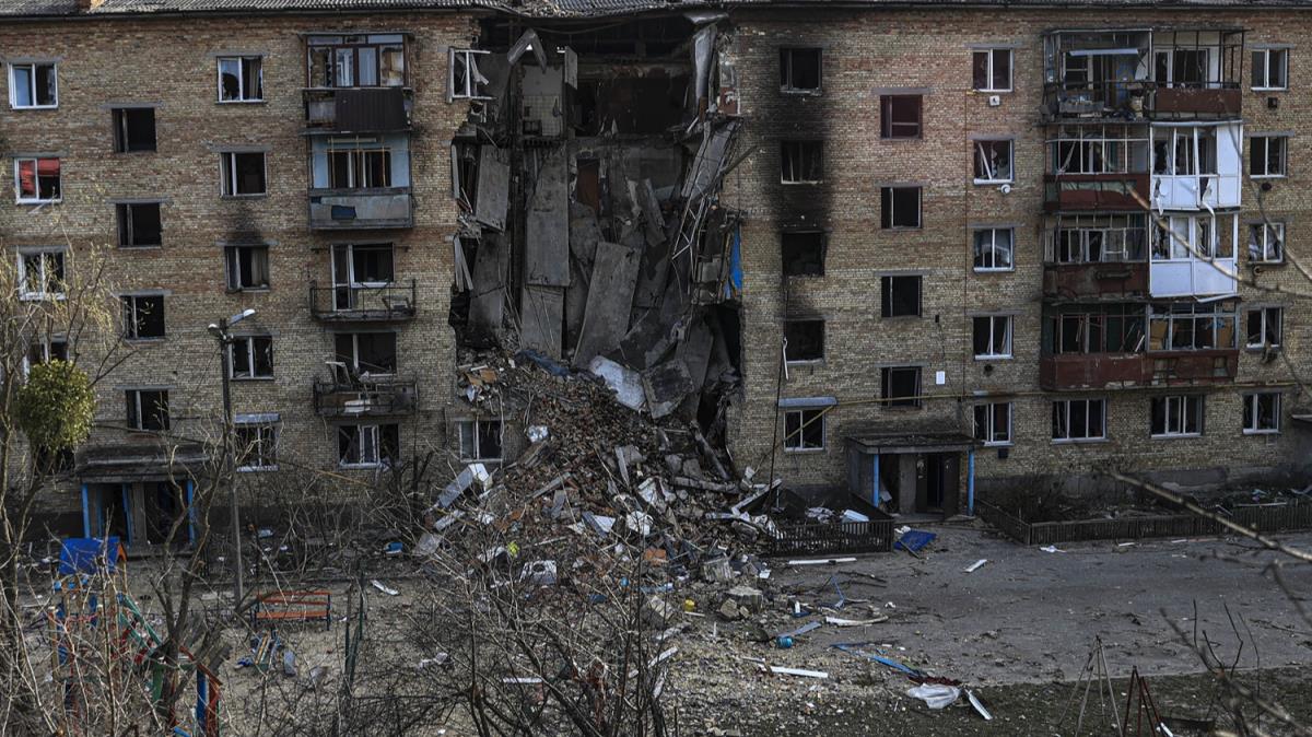 Son dakika... Rusya: Ukrayna'nn 42 askeri tesisini imha ettik
