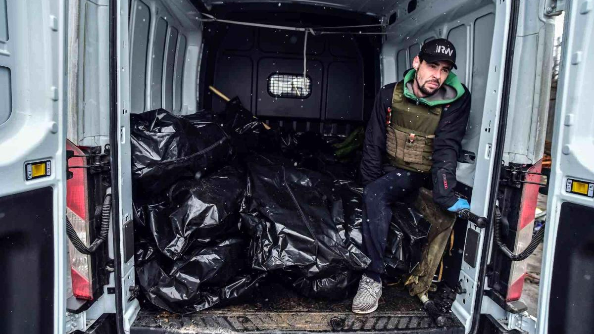 Ukrayna'da korkun� g�r�nt�! 320 ki�inin cans�z bedenine ula��ld�