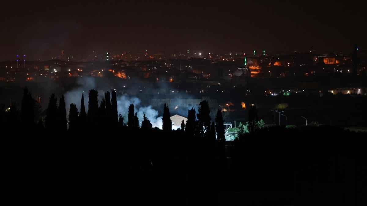 MSB'den Tuzla'daki askeri alanda kan yangn ilikin aklama