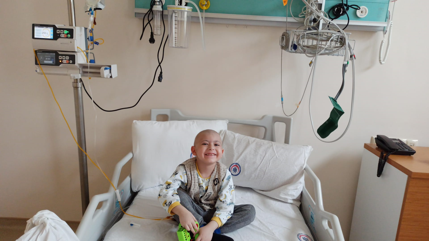 4 ya��ndaki �mer'e babas�n�n k�k h�cresi '�ifa' olacak