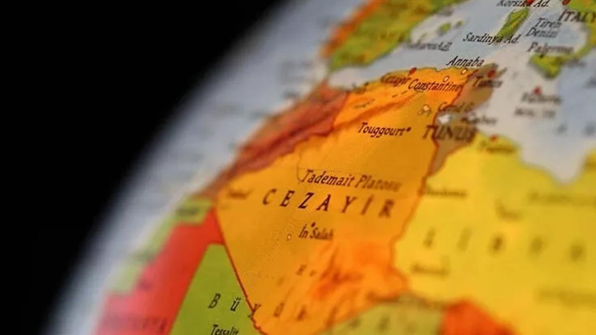 Cezayir, Yemen'deki gelimelerden memnuniyet duyduunu bildirdi