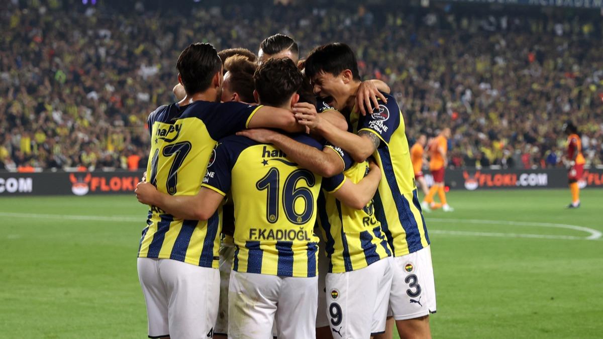 Ma sonucu: Fenerbahe 2-0 Galatasaray