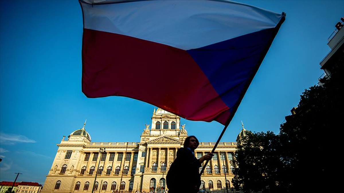 �ekya'dan yeni koronavir�s kararlar�