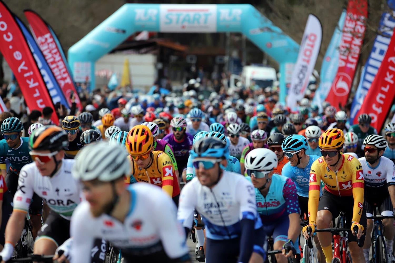 Cumhurba�kanl��� T�rkiye Bisiklet Turu'nda 2. etap heyecan� ba�lad�