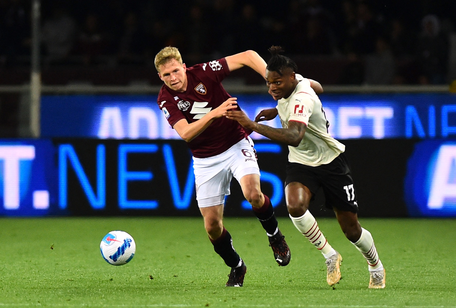 Milan, Torino deplasman�nda 1 puana raz� oldu