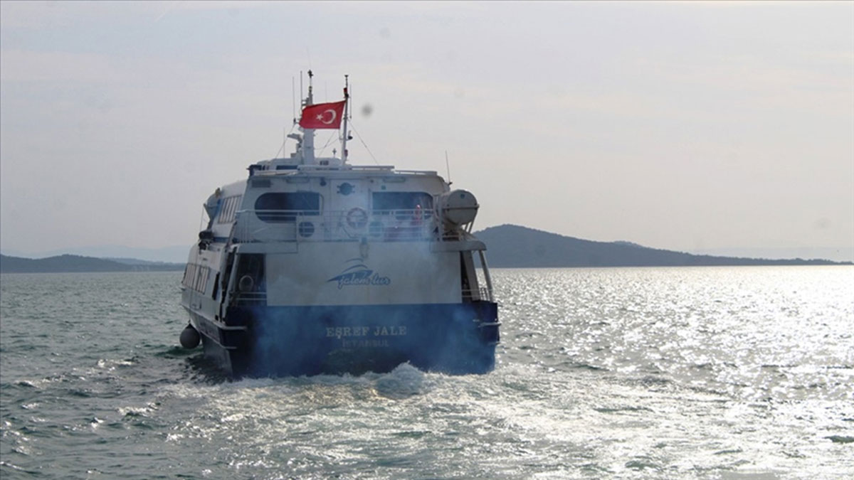 Ayval�k-Midilli feribot seferleri 25 ay sonra yeniden ba�lad�