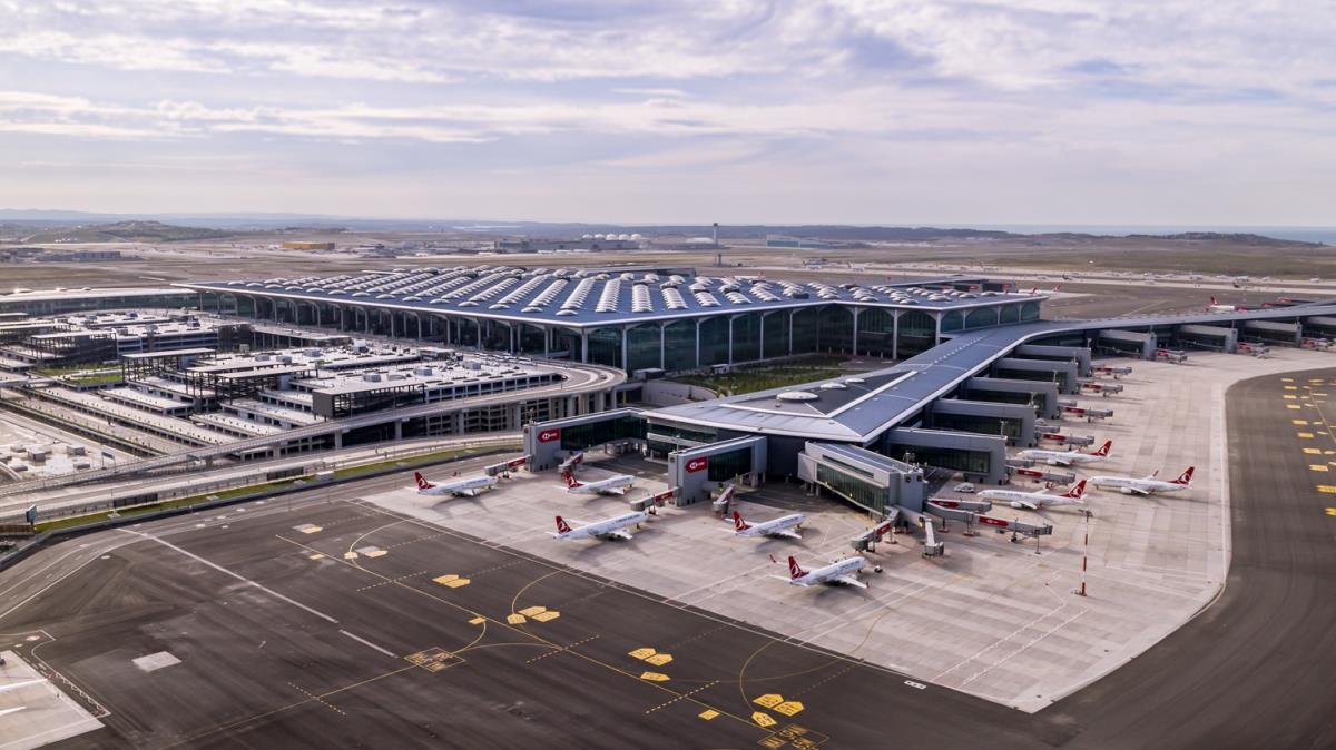 stanbul Havaliman, uluslararas yolcu trafii alannda dnyann en youn ikinci havaliman oldu