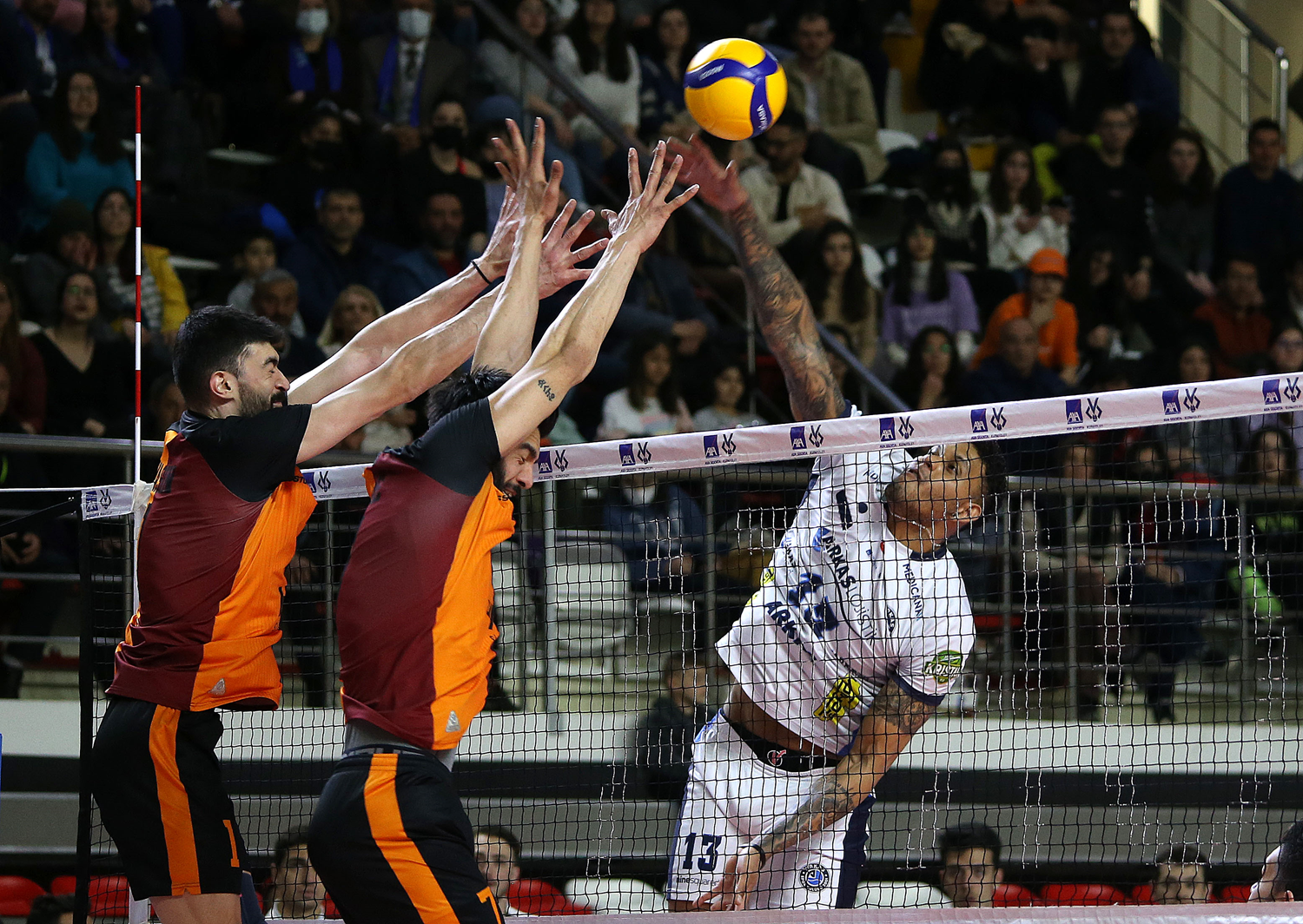 Arkas Spor, Galatasaray'� yenerek �ampiyon oldu