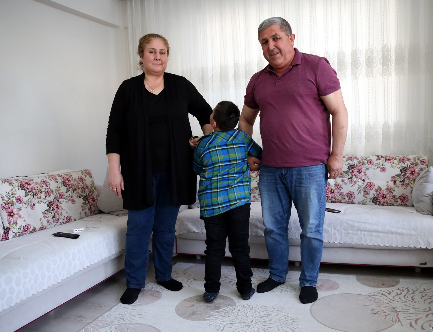 Anne babasnn hastanede terk ettikleri down sendromlu Berat'n 'koruyucu ailesi' halas oldu