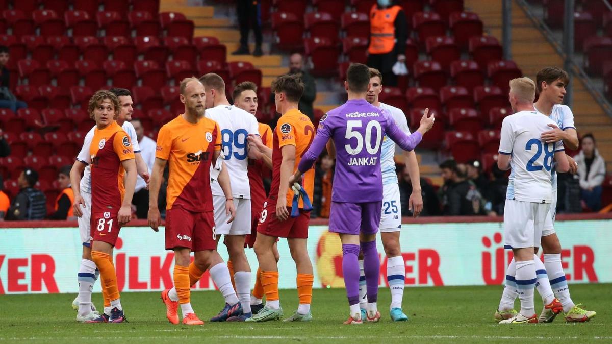 Galatasaray, zel mata Dinamo Kiev'e yenildi