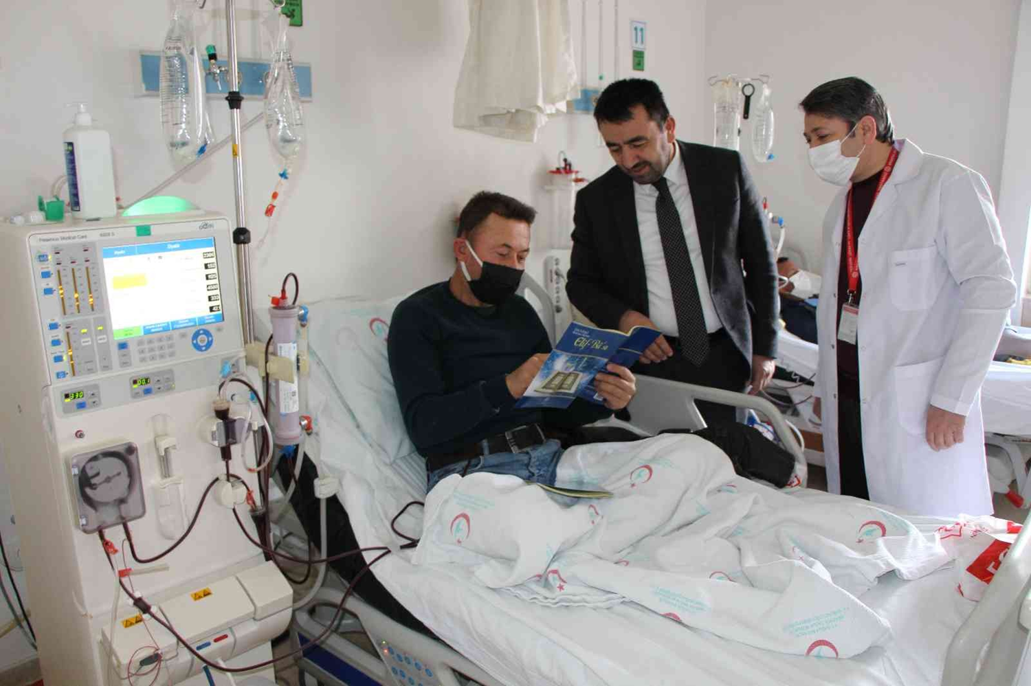 Diyaliz olurken Kur'an-� Kerim ��reniyorlar