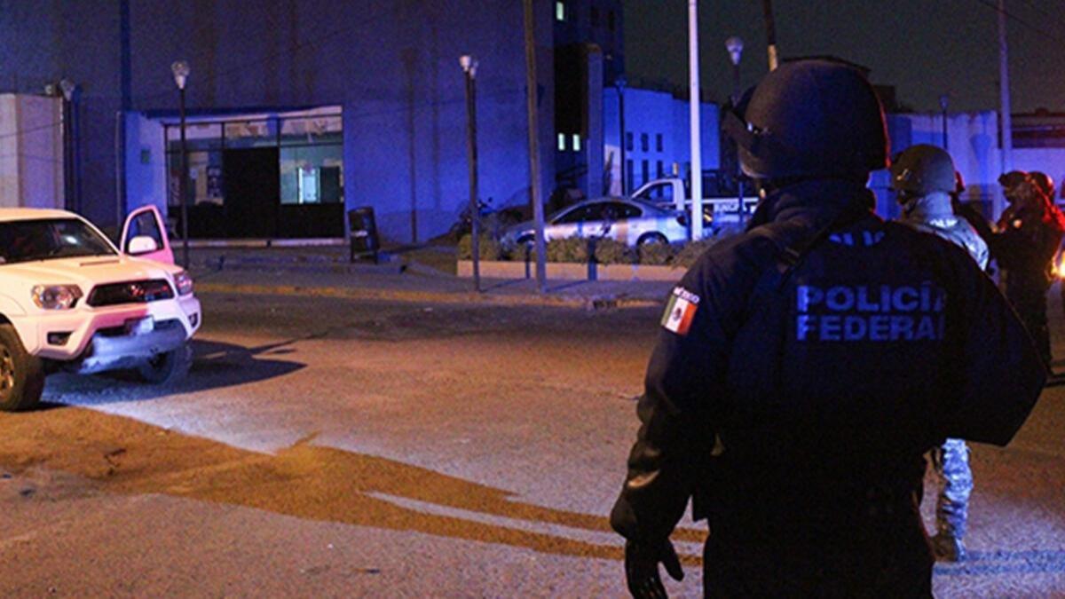 Meksika'da silahl saldrganlar 2'si polis 5 kiiyi ldrd