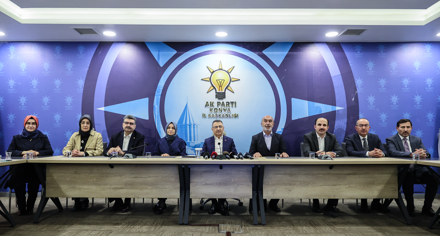 Cumhurba�kan� Yard�mc�s� Fuat Oktay, Konya'da te�kilat mensuplar�yla bulu�tu