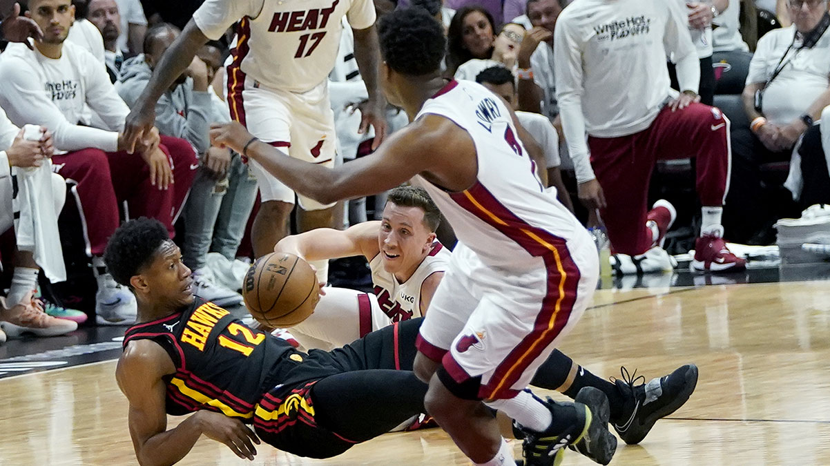Miami Heat, Atlanta Hawks kar��s�nda zorlanmad�
