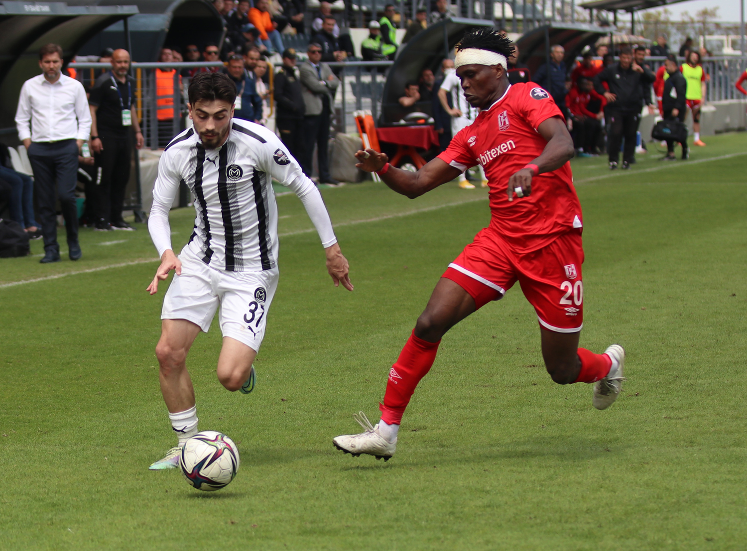 Manisa FK, Bal�kesirspor'u 2. yar�da buldu�u gollerle yendi