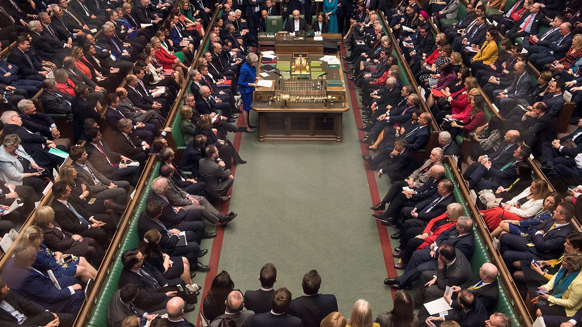 �ngiliz parlamentosu Ba�bakan'�n milletvekillerini yan�lt�p yan�ltmad���n� ara�t�racak