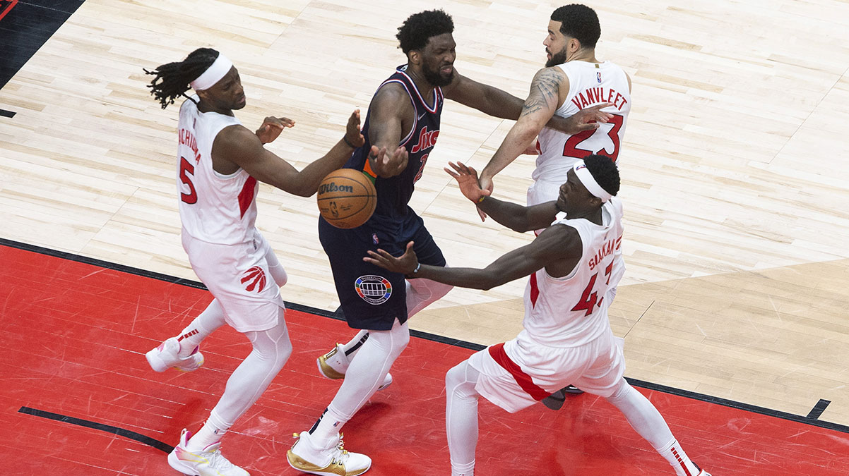 Philadelphia, Toronto'yu son saniyede yendi