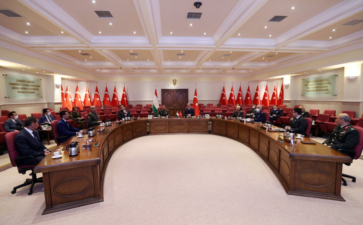 T�rkiye ve dost �lke aras�nda imzalar at�ld�