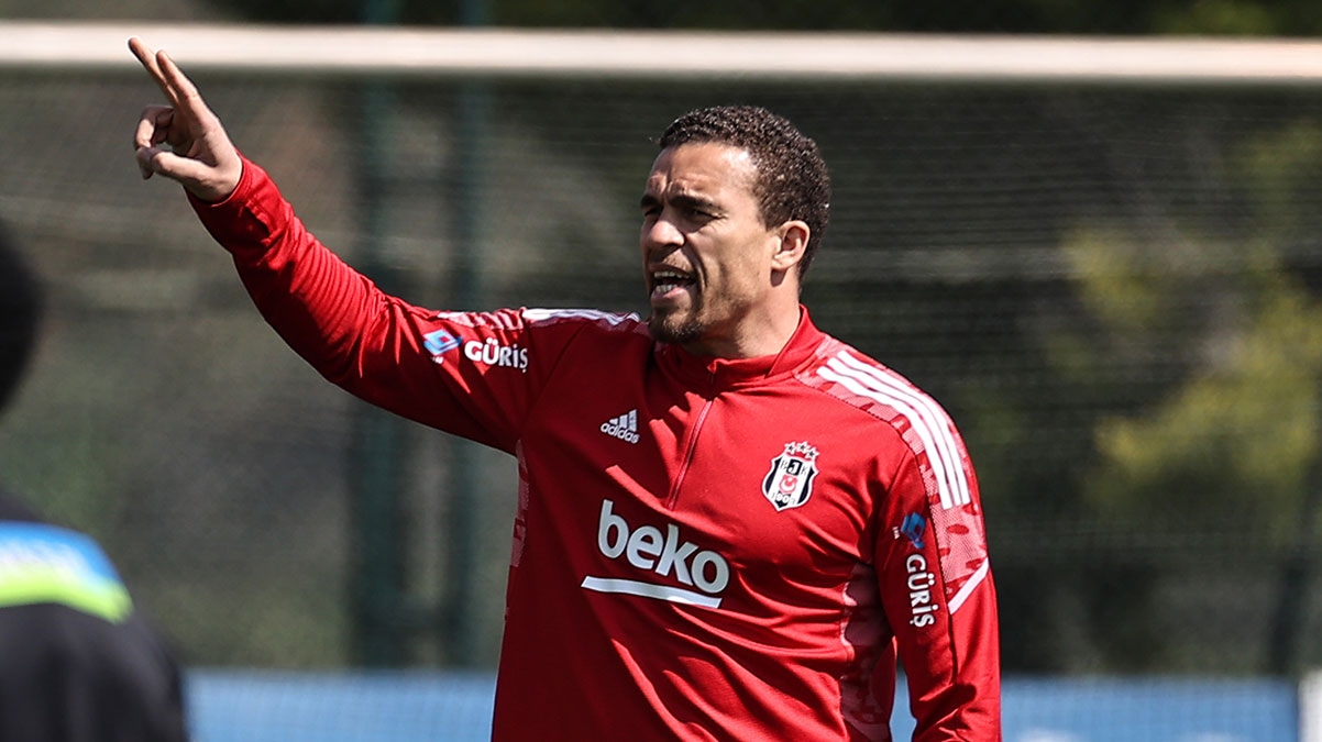 Valerien Ismael karar�n� verdi! '5'ini de g�nderin'