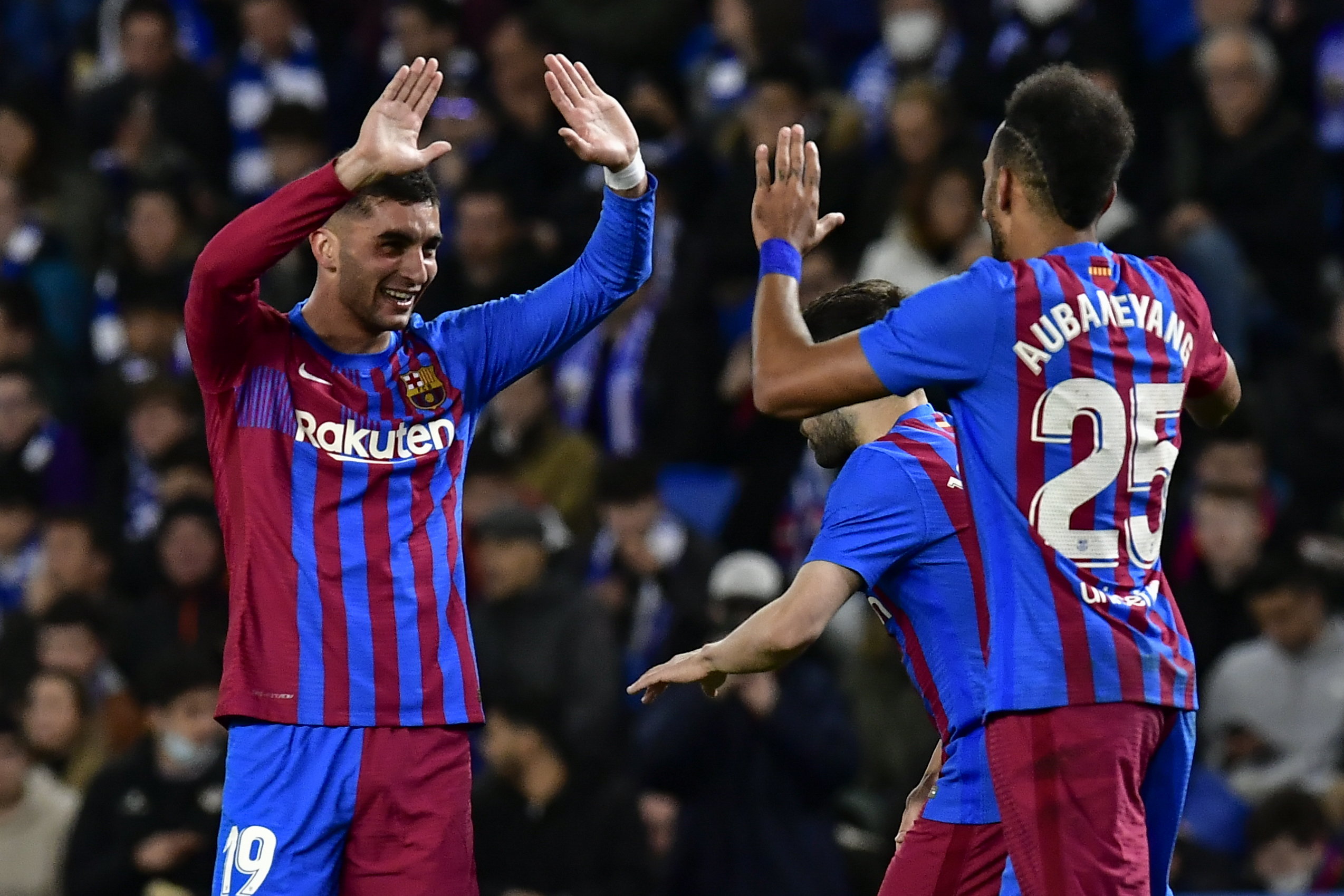 Barcelona, Real Sociedad engelini tek golle a�t�