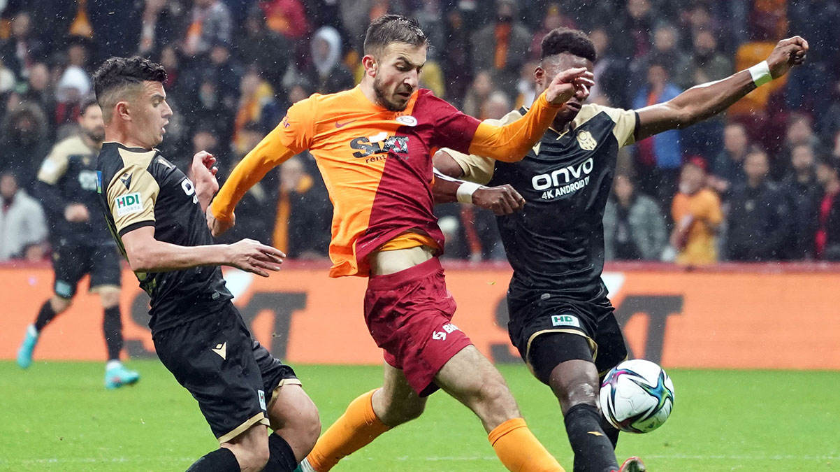Halil Dervi�o�lu ezeli rakibe gidiyor
