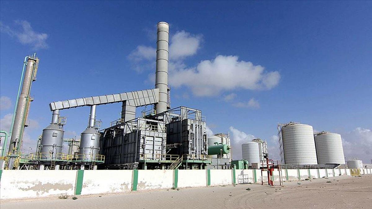 Libya'da petrol retimi Hafter'in kontrolndeki baz tesislerin kapatlmasyla ciddi ekilde dt