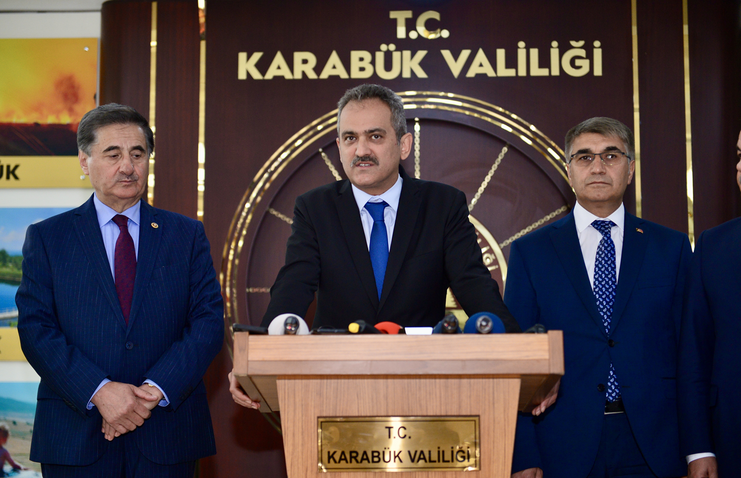 Milli E�itim Bakan� �zer: Art�k ��renciler rahat bir g�n ge�irecek