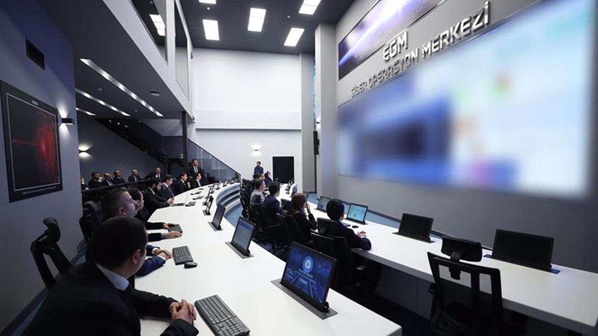 Siber Su�larla M�cadele'den tatile ��kacaklara uyar�