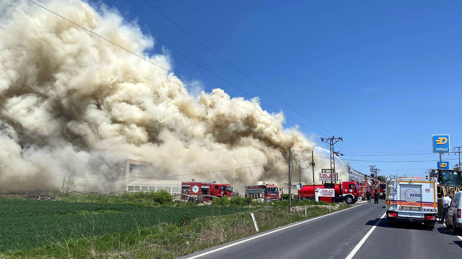 K�rklareli'nde mobilya fabrikas�nda ��kan yang�n s�nd�r�ld�