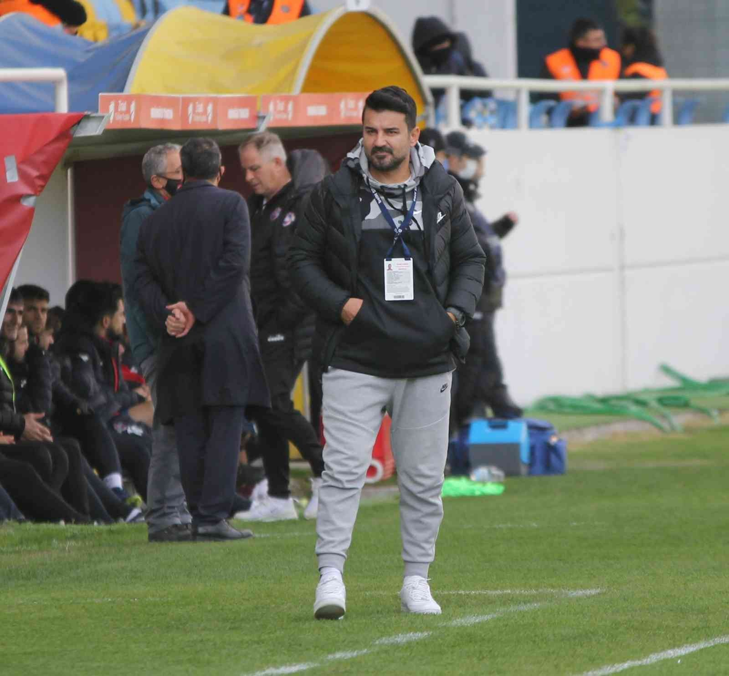 Menemenspor'dan ayr�lan Cenk Laleci'den veda mesaj�