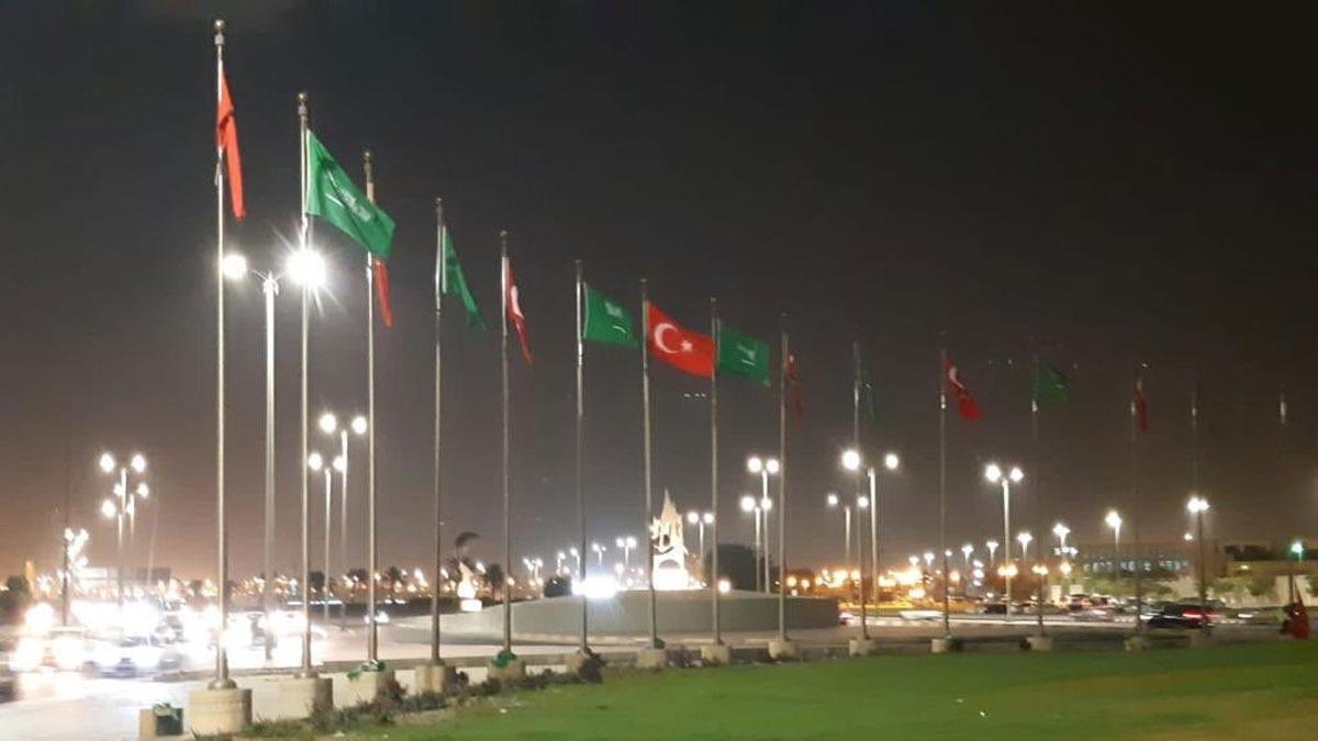 Suudi Arabistan'da Bakan Erdoan hazrl! Cidde Trk bayraklaryla donatld