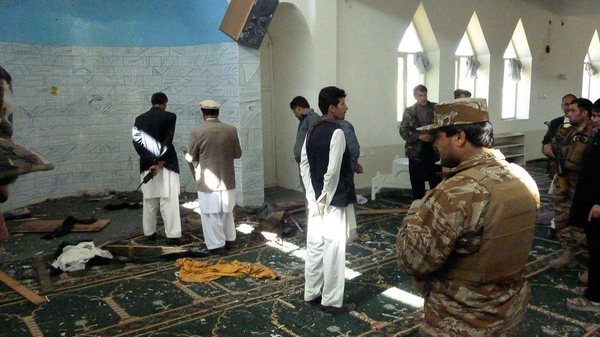 Afganistan'da camide patlama: ok sayda l ve yaral