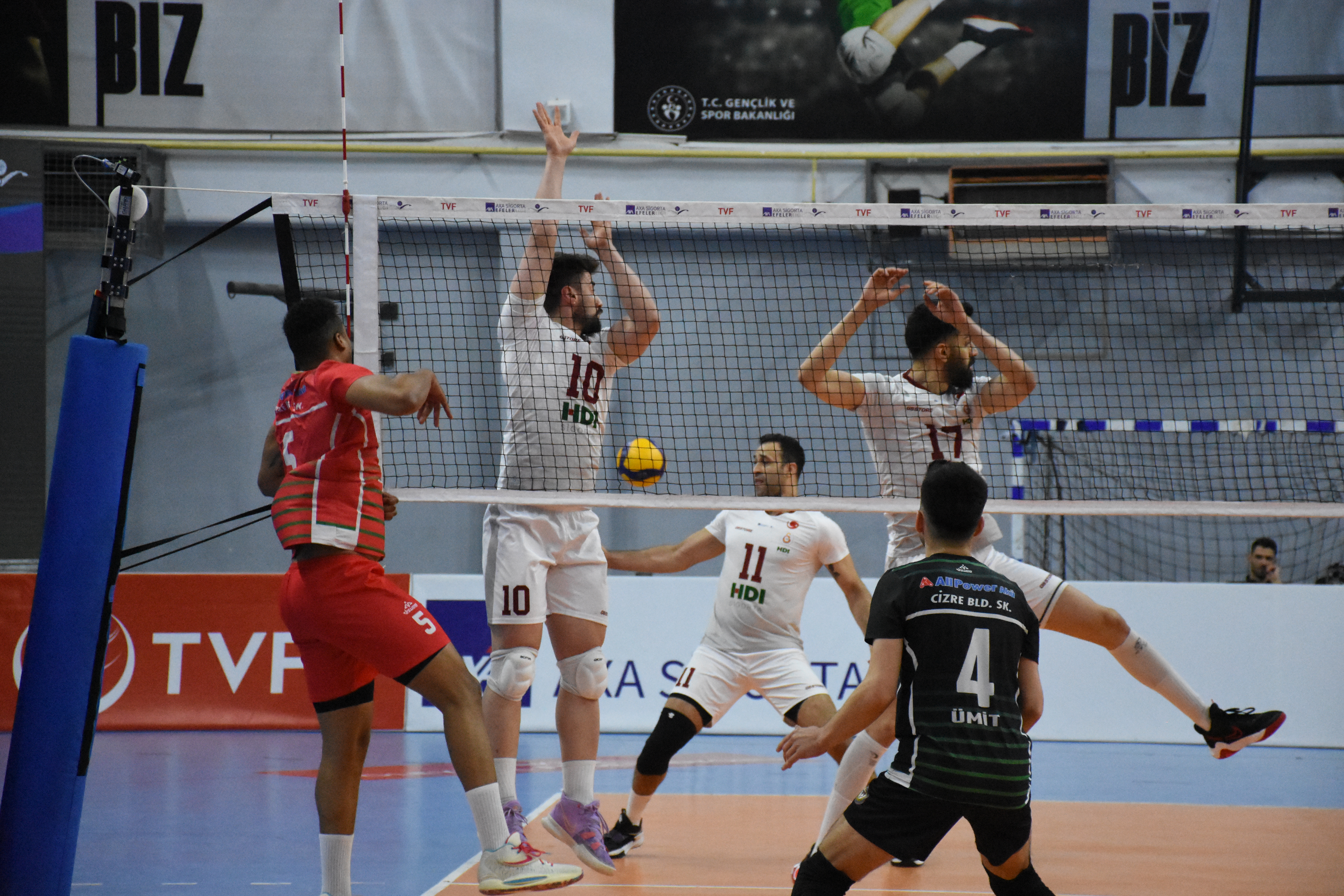 Galatasaray HDI Sigorta deplasmanda kazand