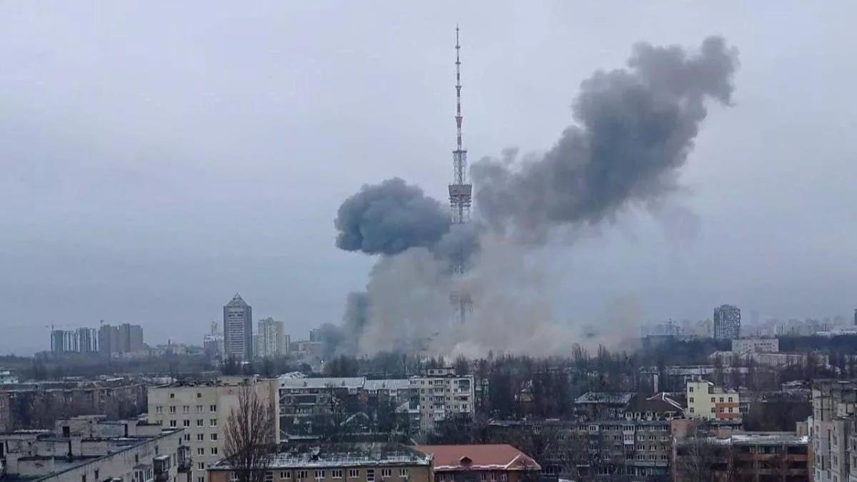 Son dakika... Rusya: Kiev'de roket retim binalarn yksek hassasiyetli fzeyle vurduk