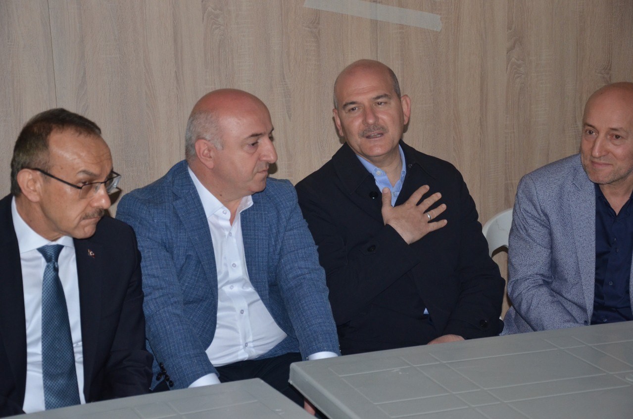 Bakan Soylu Dar�ca Belediye Ba�kan� B�y�k'a taziye ziyaretinde bulundu