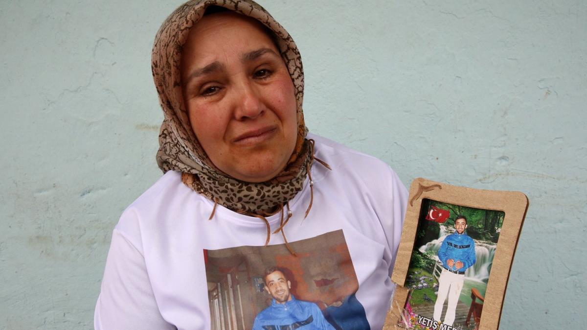 Bitlis ve Mu'ta, PKK'l terristlerce evlatlar daa karlan aileler, bayrama buruk giriyor
